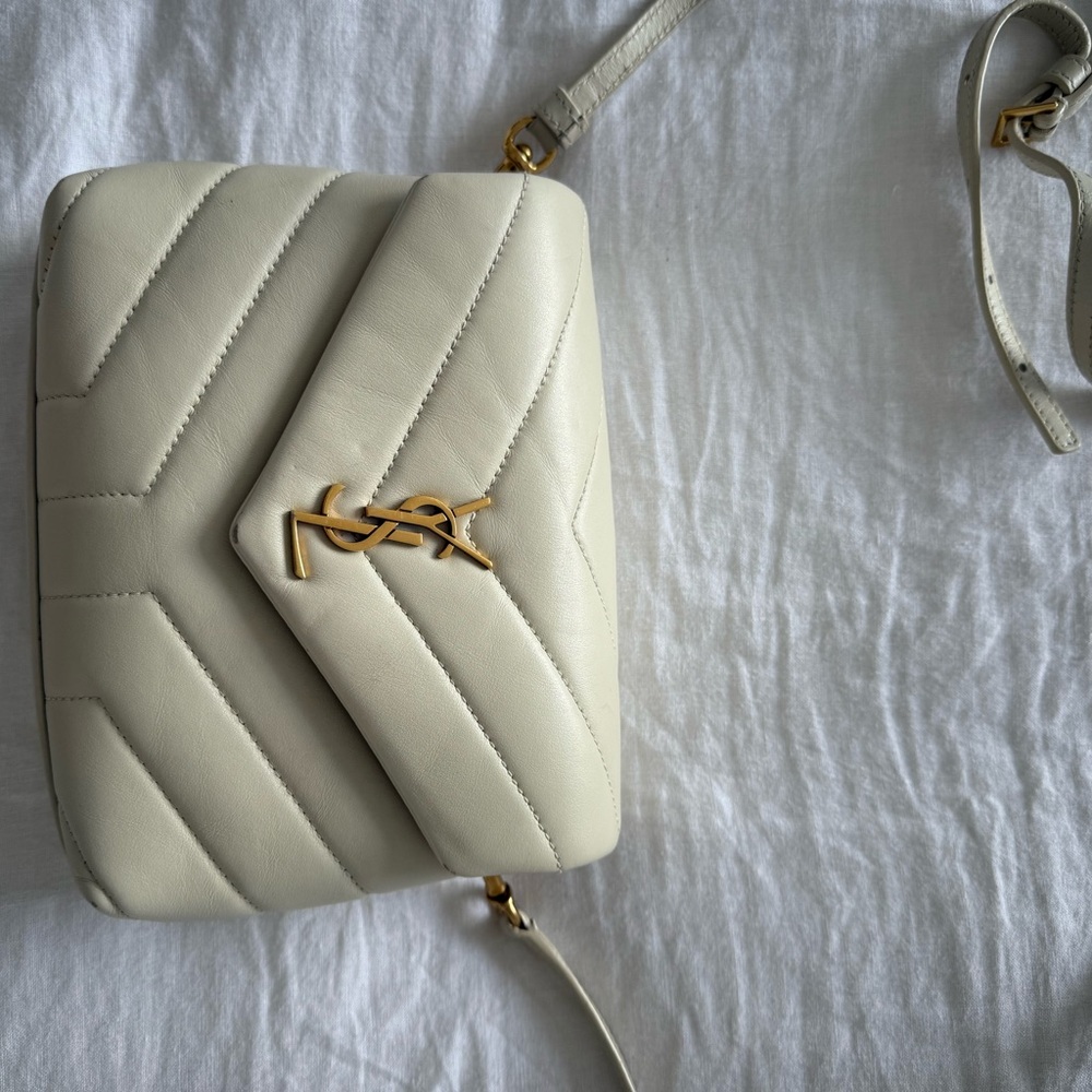 Yves Saint Laurent Cream and Gold Quilted Crossbody Bag